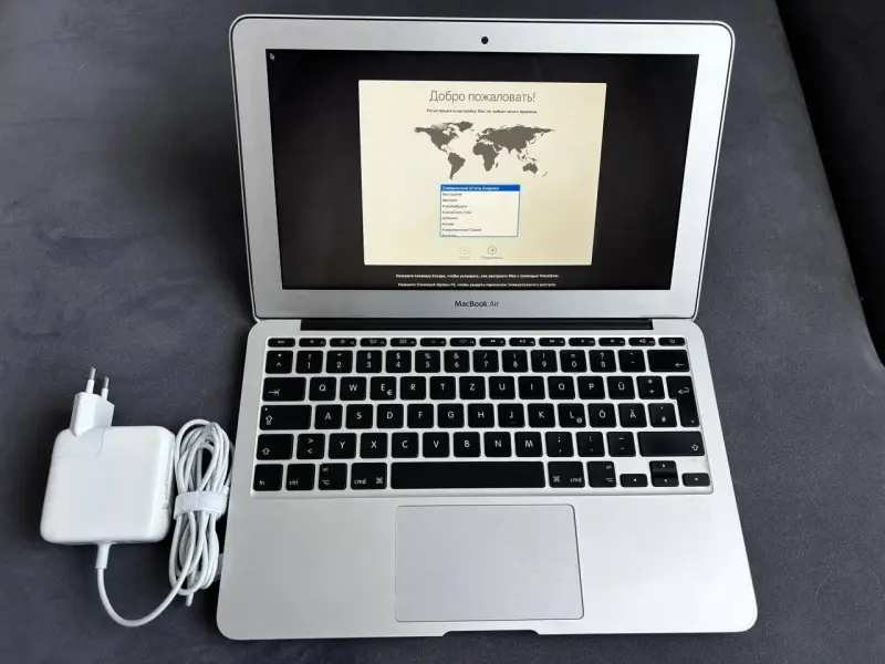 MacBook Air (11-Inch, mid 2012) ноутбук