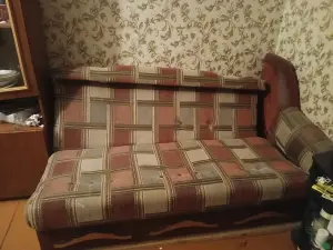 Отдам диван б/у бесплатно
