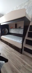 Двухъярусная кровать