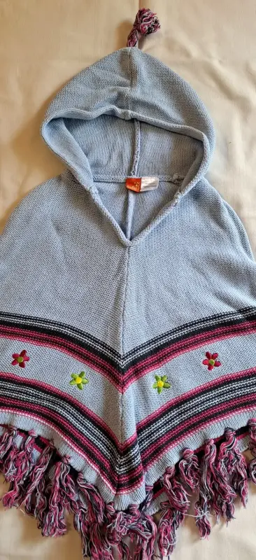 Свитер-накидка с капюшоном на 3-4года, б.у - Вся Беларусь - 236628 - Доска объявлений Kupika.by - Фото 3