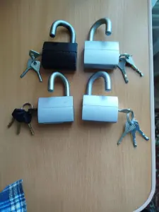 Продам замки (замок) навесной (автомат)