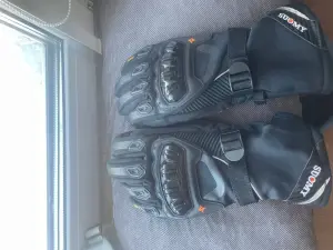 Перчатки Suomy