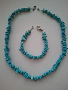 Бусы из натуральных камней