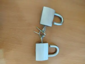 Продам замки (замок) навесной (автомат)