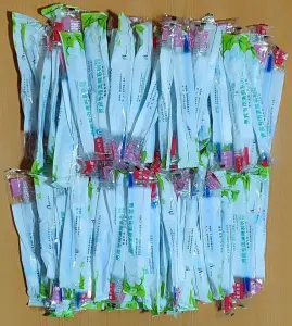 Одноразовый дорожный набор (щётка+паста)