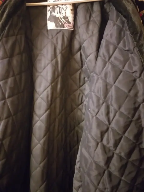 Женская верхняя одежда - Куртка с цветным воротником, р.52-54, б.у - Вся Беларусь - Фото 2 Куртка с цветным воротником, р.52-54, б.у - Вся Беларусь - 237450 - Доска объявлений Kupika.by - Фото 2