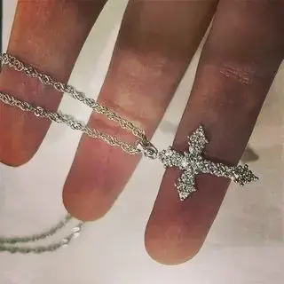 Женские аксессуары - Цепочка серебро с крестиком - Вся Беларусь Цепочка серебро с крестиком - Вся Беларусь - 237135 - Доска объявлений Kupika.by