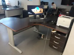 Стол угловой с тумбочкой