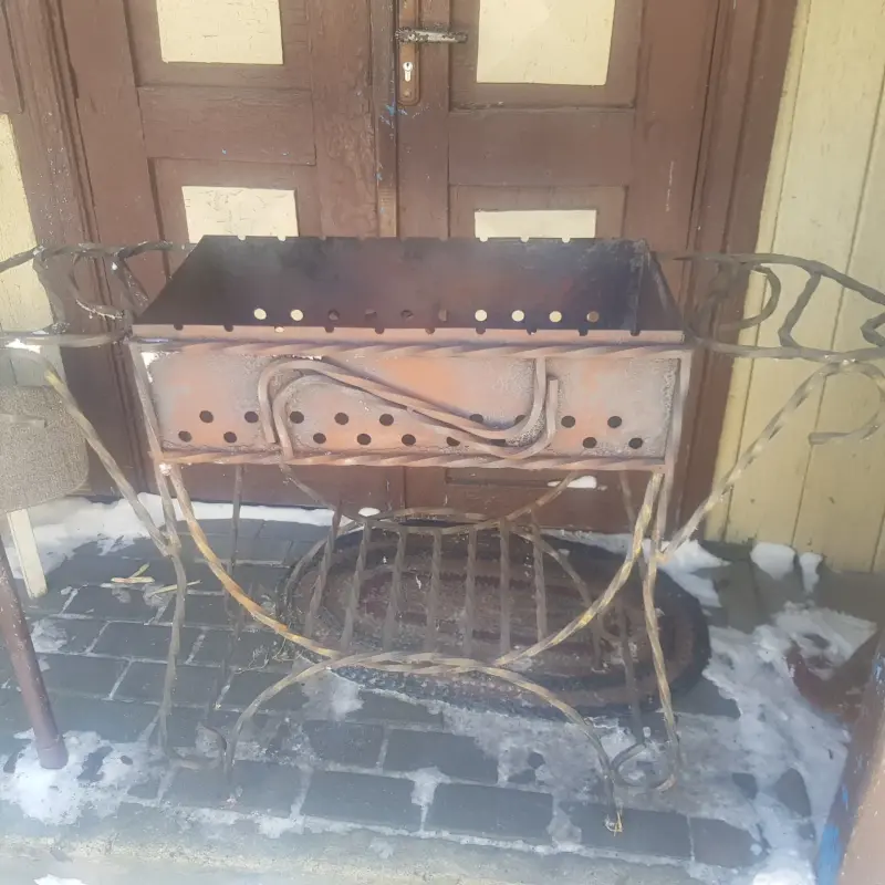 Кованный мангал