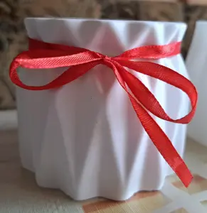 Ваза-кашпо, новая, ручная работа из гипса