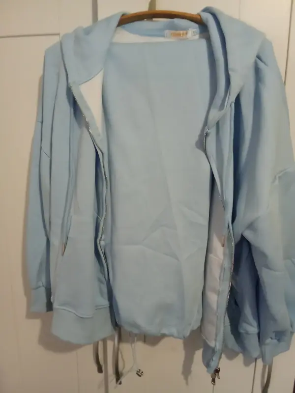 Спортивный костюм жилет