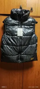 Жилет пуховик