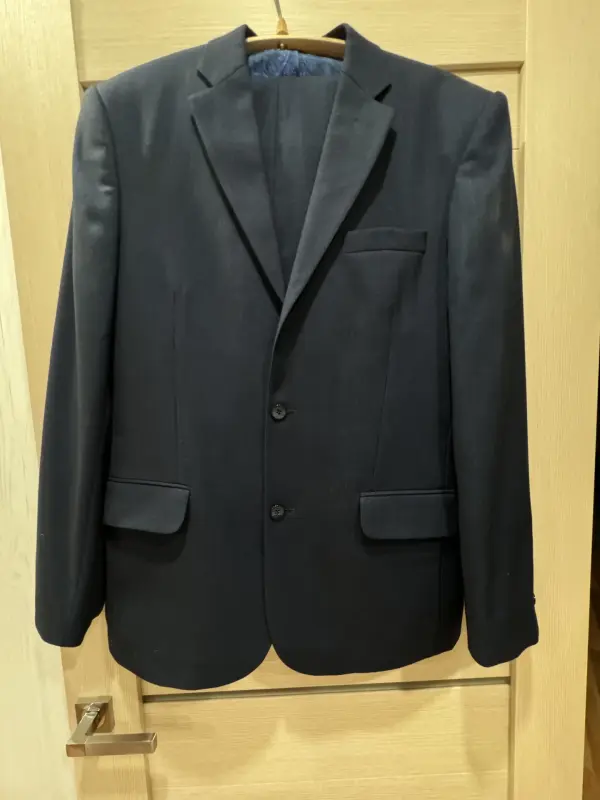 Мужской костюм брючный