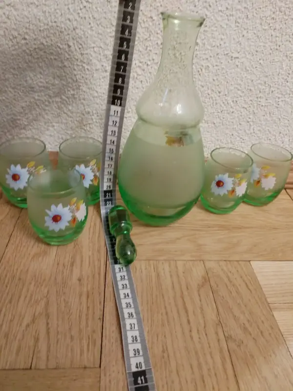 Посуда и кухонные аксессуары - Набор графин и 5 стаканчиков времен СССР - Вся Беларусь - Фото 2 Набор графин и 5 стаканчиков времен СССР - Вся Беларусь - 237891 - Доска объявлений Kupika.by - Фото 2