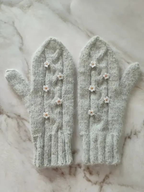 Светло-серые варежки с лилиями - Вся Беларусь - 237246 - Доска объявлений Kupika.by - Фото 4