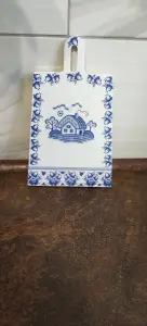 Разделочная доска с салфетницей