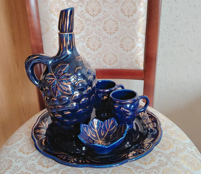 Фарфор. Набор посуды для вина, кувшин.