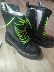 Женские ботинки