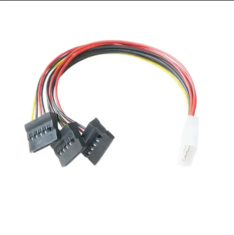 Разветвитель Molex -> 3 Sata