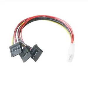 Разветвитель Molex -> 3 Sata