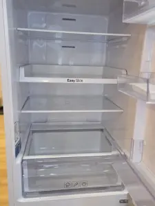 Холодильник Samsung RB30A32NOWW