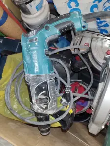 перфоратор Makita HR2470.