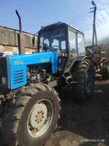 Трактор МТЗ 1221 с лесовозной тележкой