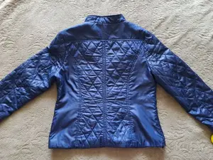 Весенняя куртка р.48-50-52 (в идеале)