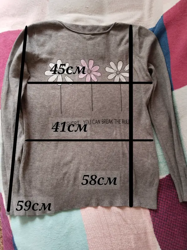 Свитер женский