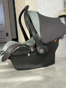 Автолюлька с доп вкладышем для новорожденных