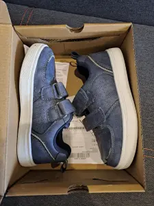 Спорт. полуботинки р.27 (стелька 17см)