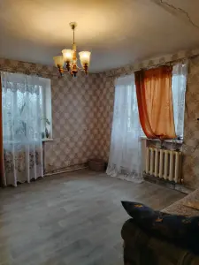 Квартира четырех комнатная  деревня Старина