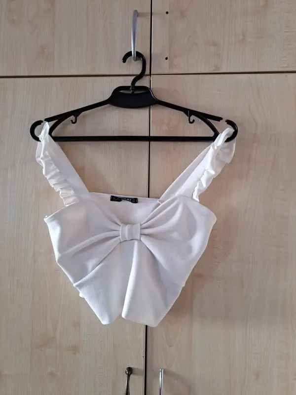 Топ с рюшами