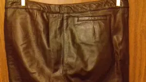 Брюки из натуральной кожи, р-р 42, см. замеры ниже.
