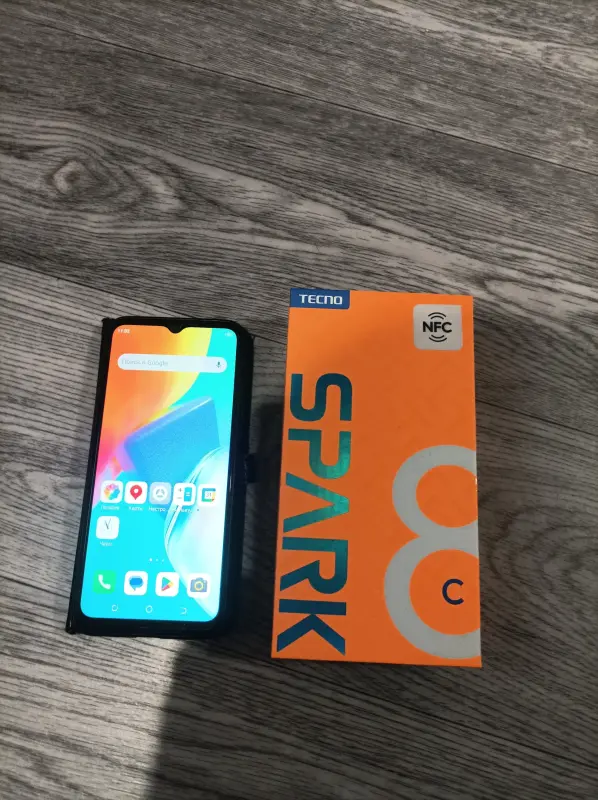 Tecno spark 8c