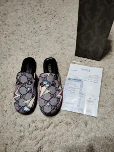 Женские мюлли