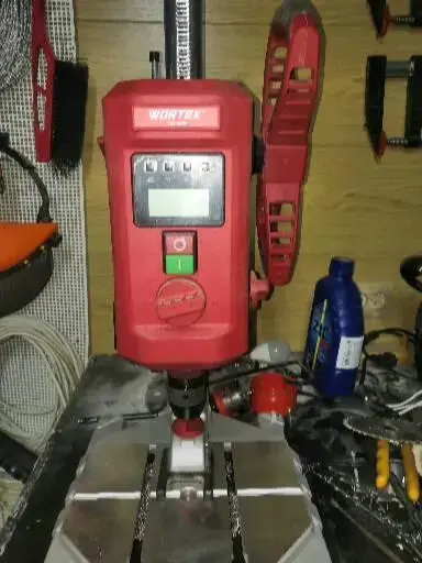 Сверлильный станок