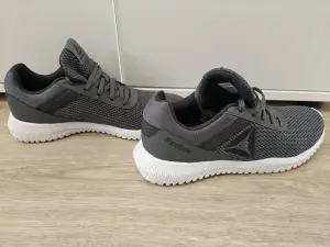 Мужские кроссовки Reebok, - размер 41,0-41,5