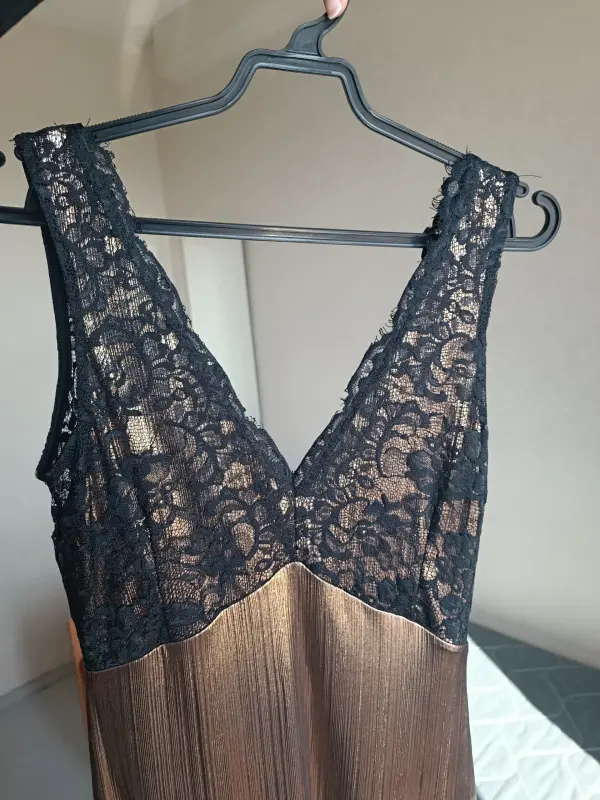 Платья, сарафаны - Вечернее платье Guess - Вся Беларусь - Фото 4 Вечернее платье Guess - Вся Беларусь - 241308 - Доска объявлений Kupika.by - Фото 4