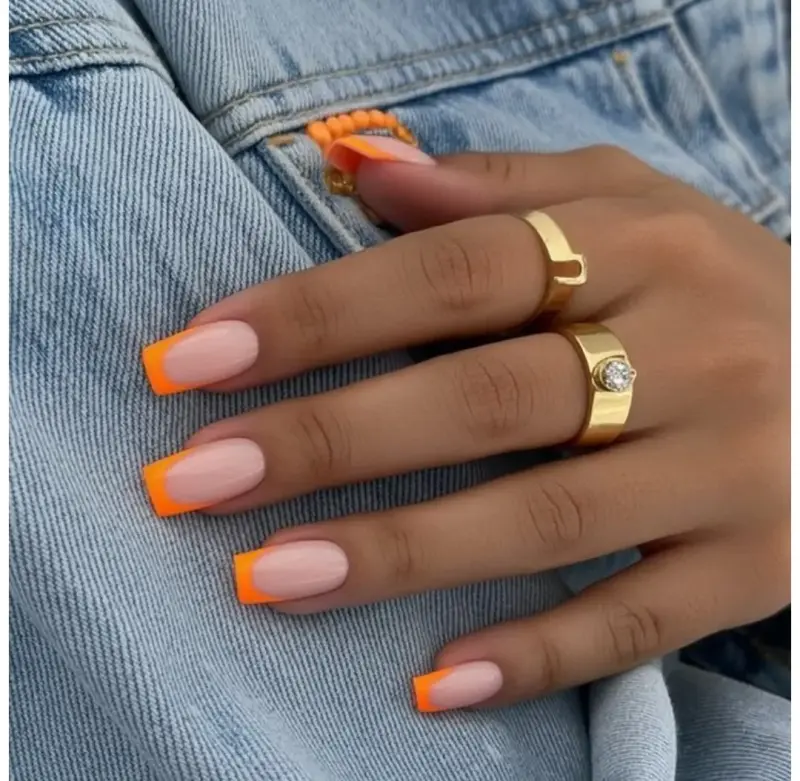 Маникюр Модель. Срочно! 20Р.