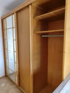 Спальный гарнитур б/у,шпон дуба