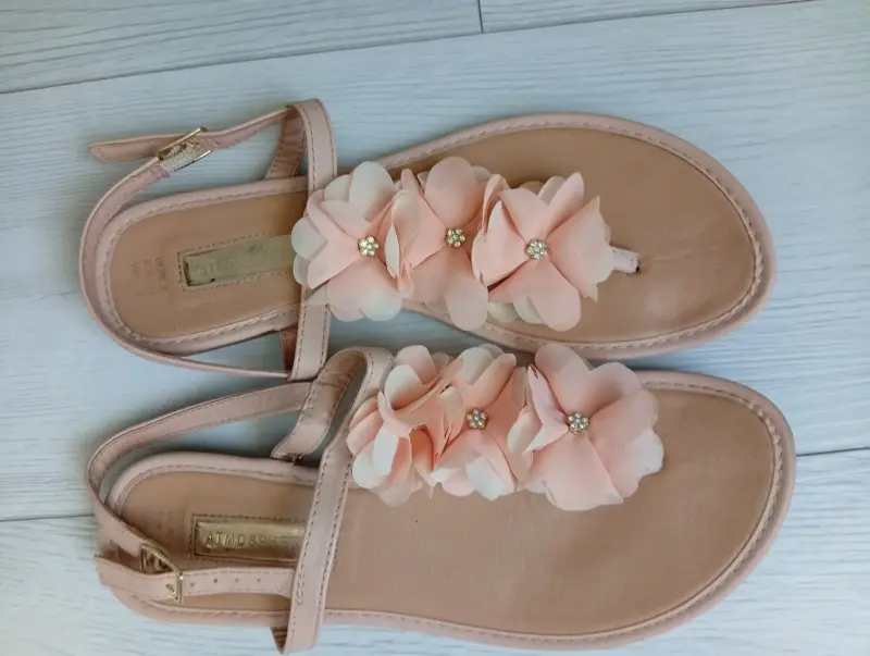 продам босоножки