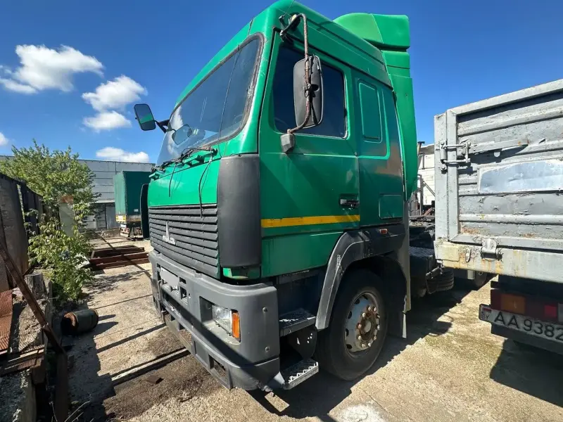 Продам седельный тягач MAZ 5440A8-360-031
