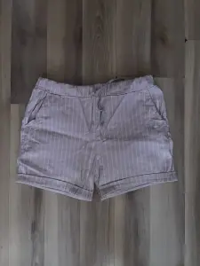 Женские шорты