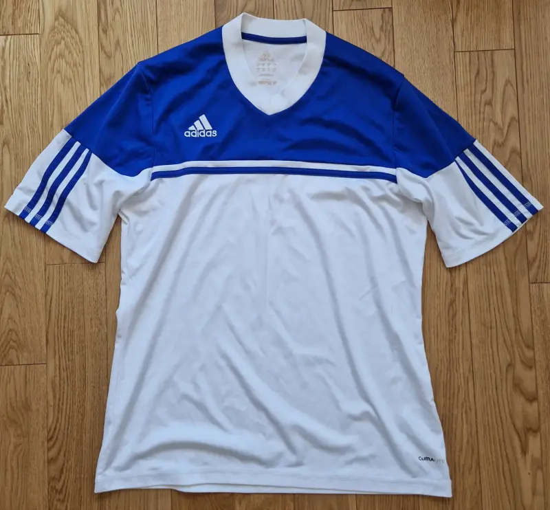 Спортивная футболка Adidas