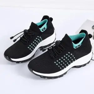 Новые, удобные, лёгкие , дышащие кроссовки, 42 размер