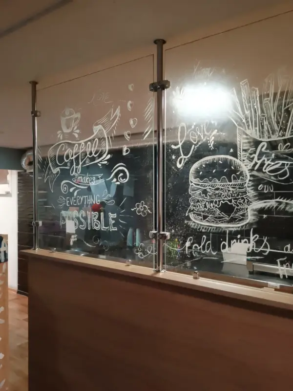 Продаются стекла 5