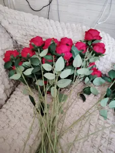 Искусственные розы бархат