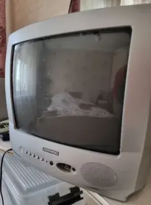 Телевизор ДЭУ 37 см диагональ