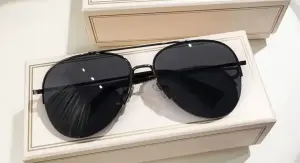 Очки солнцезащитные